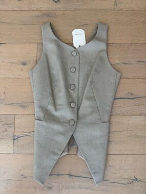 Attersee sculpted vest